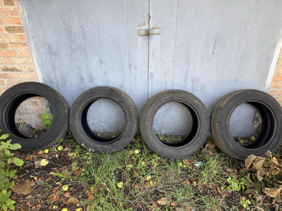 Продам зимові шини 255 55 19