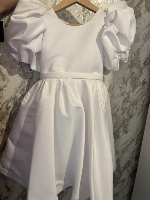 Шикарна святкова сукня