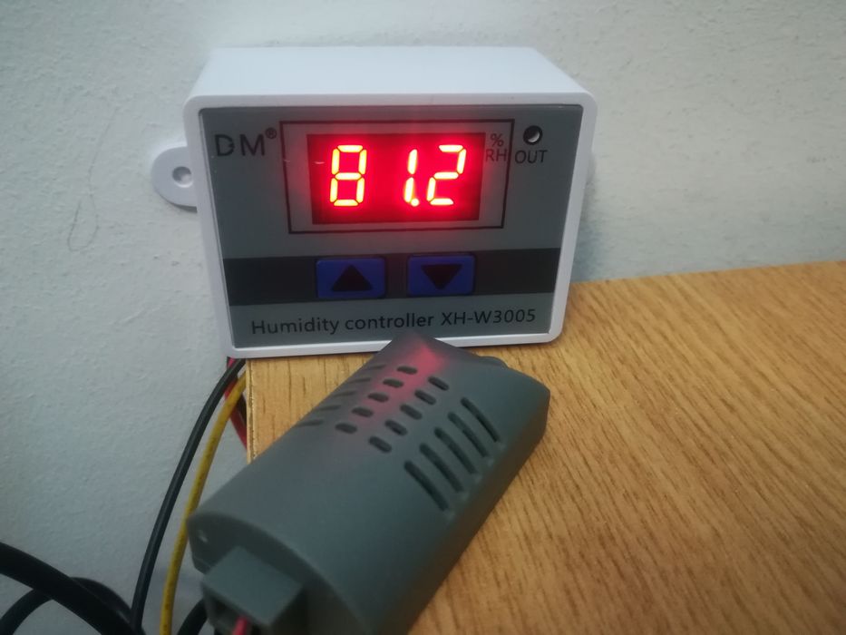Higrostato/controlador de humidade