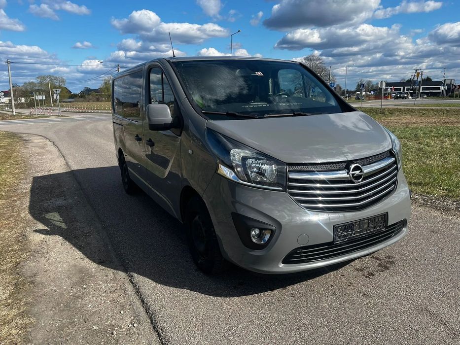 Opel Vivaro  Opel Vivaro 1.6 Bi Turbo 3 osobowy