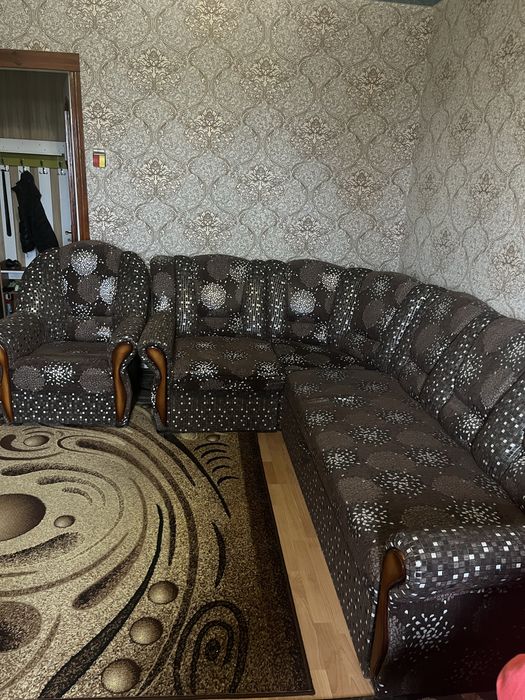 Продам диван і крісло
