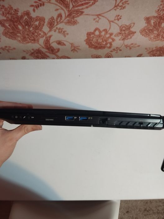 1070(Lenovo)Medion erazer gaming x7858. На запчастини)ремонт. ТОРГ