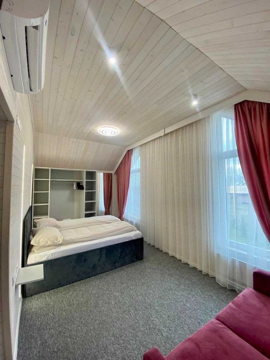 Будинок подобово для святкувань, 10 осіб, чан-джакузі, 5км до  Львова