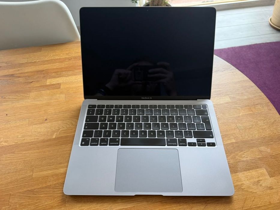 MacBook Air M1 16 RAM 256 SSD