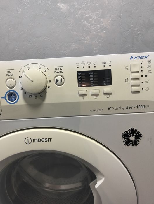 Продам Стиральную машину Indesit