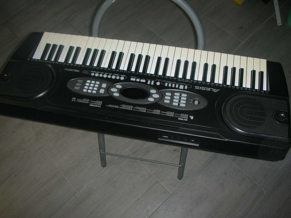 Keyboard Alesis 61 uzywany sprawny
