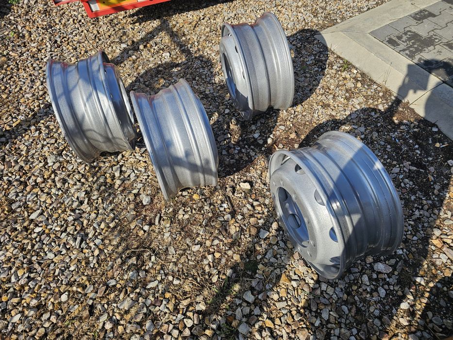 Felgi stalowe 9.00x22.5 przod napęd proszkowo malowane