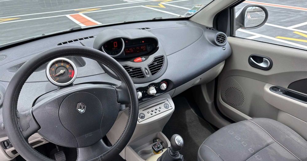 Renault Twingo 1.2 Dynamic (poucos km)