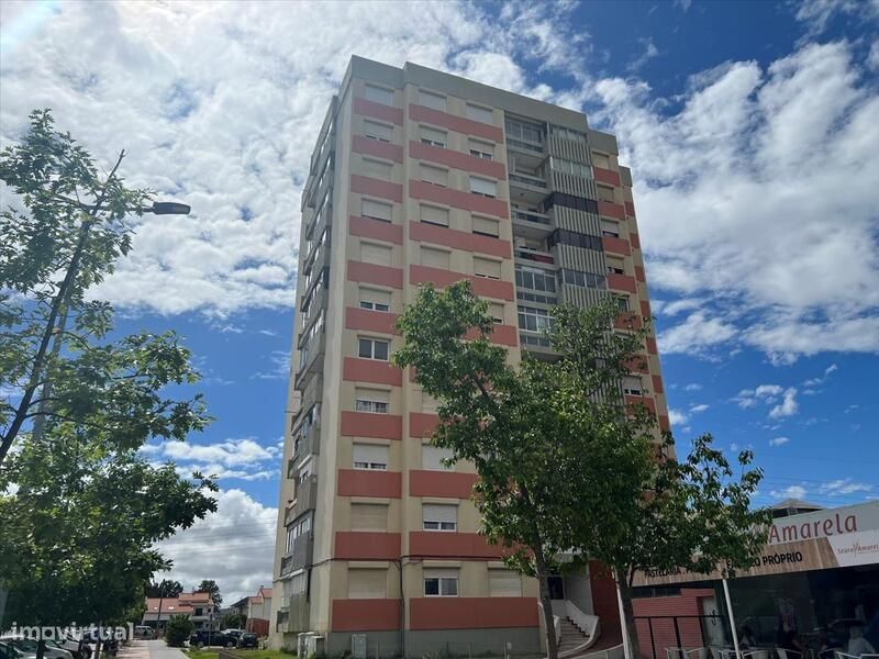 Apartamento em Barreiro, Santo António da Charneca — Santo António da Charneca, Setúbal