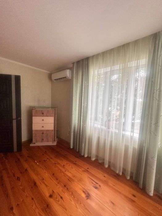 Продаж двоповерхового будинку по вул. Коваленка