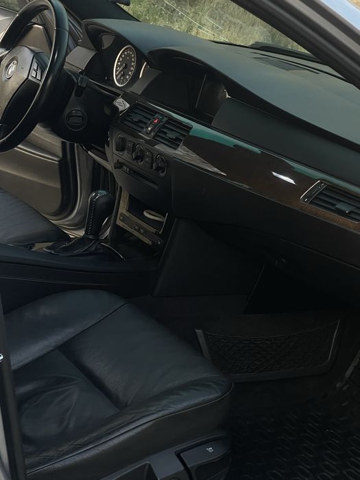 BMW E60 2.5 бензин