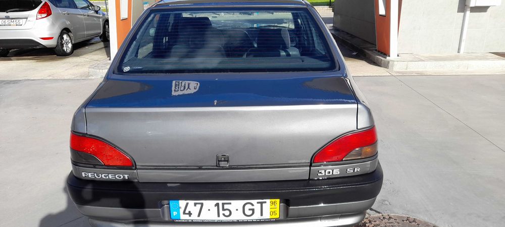 Peugeot em bom estado!!