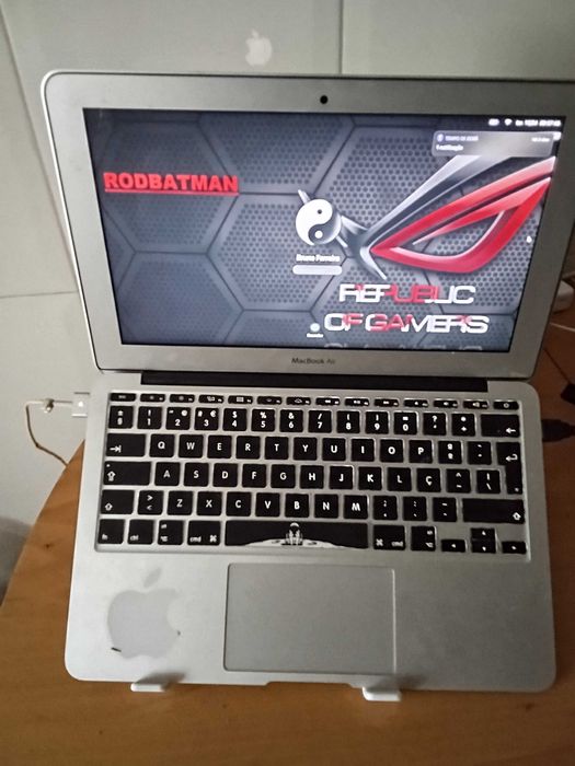 Macbook Like New64585250156033121
