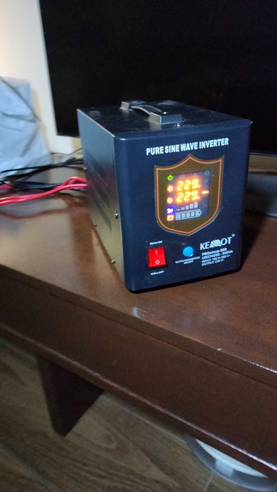 Инвертор KEMOT PROsinus-800 500 Вт, Источник бесперебойного питания