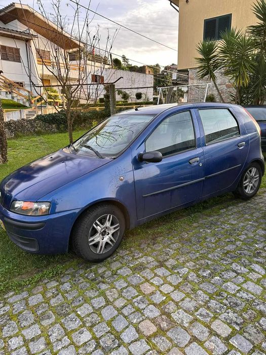 FIAT PUNTO AZUL 2001