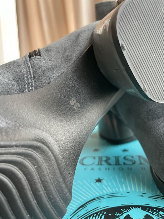 Жіночі сірі ботильйони Crisma, 37 розмір