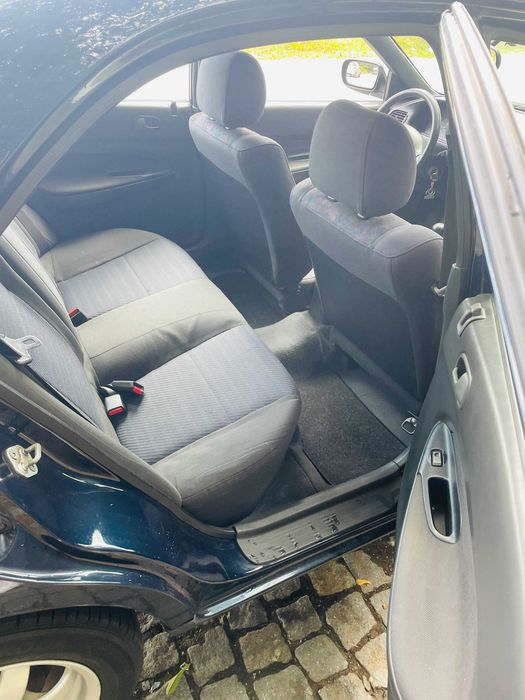 Mazda 323 Sedan 1.3 (1997) – Fiável e Económico