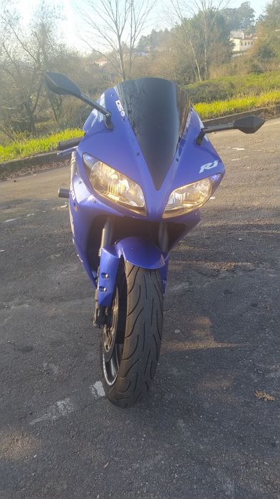 Yamaha R1 de injeção