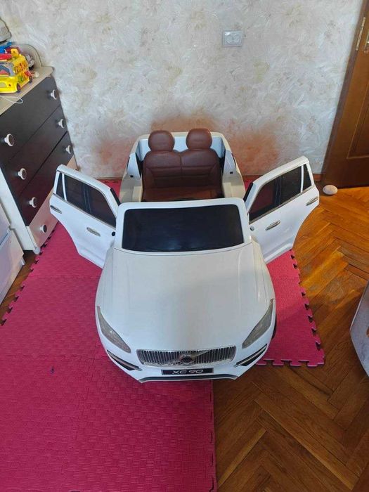 Детский электромобиль Volvo XC90 2-местный EVA LiFePO4 20Ah Пульт, в г. Арциз