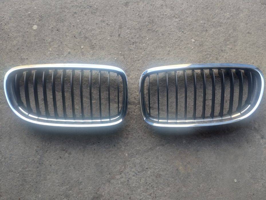 BMW E90 E91 atrapa grill nerki lift oryginał