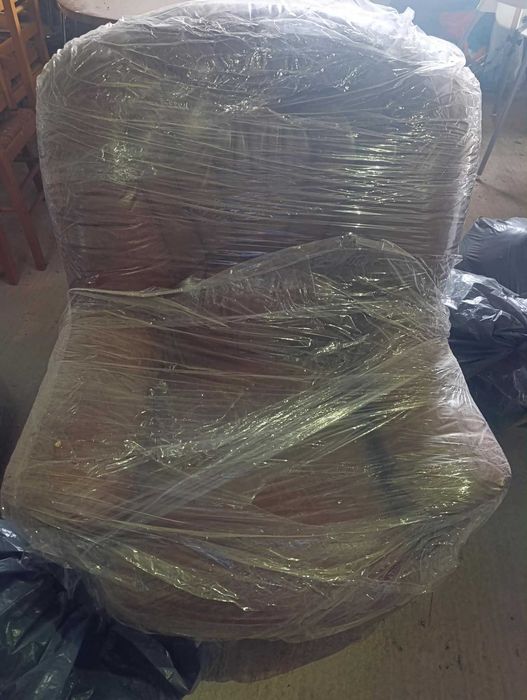 conjunto sofá de 3 lugares com 2 cadeirões individuais