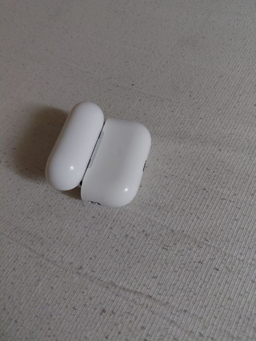 AirPods Pro 2 generacji z etui MagSafe (Lightning ) 2024