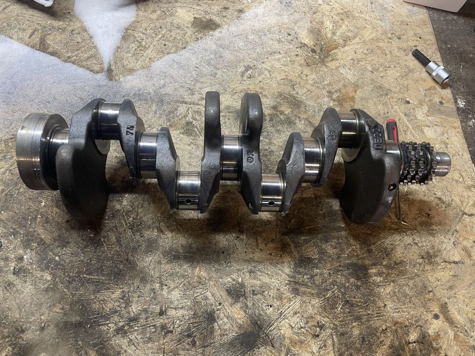 Колінвал коленвал mercedes om611 om646 vito sprinter 2.2cdi