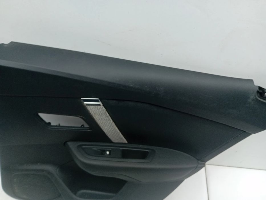 Forra porta / quartela trás direita CITROËN C4 III