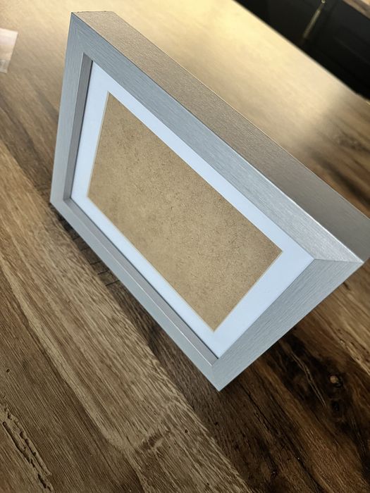 Drewniana duża ramka na zdjecia w kolorze srebrnym szarym - JAK NOWA!