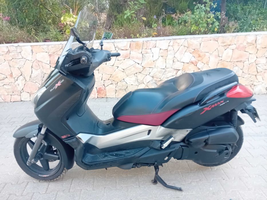 Yamaha X-max Black Max 125cc