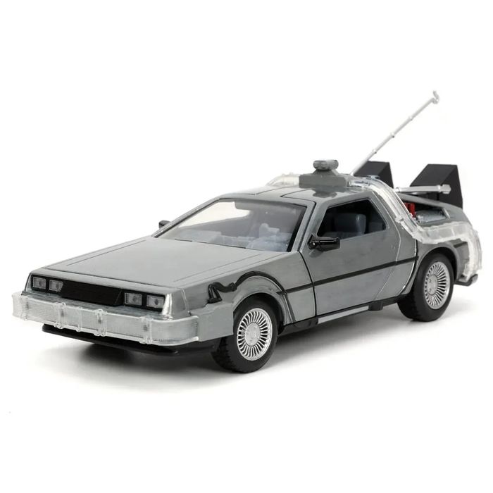 Jada Toys 1:24 delorean time machine flying wheel  back to the  future
