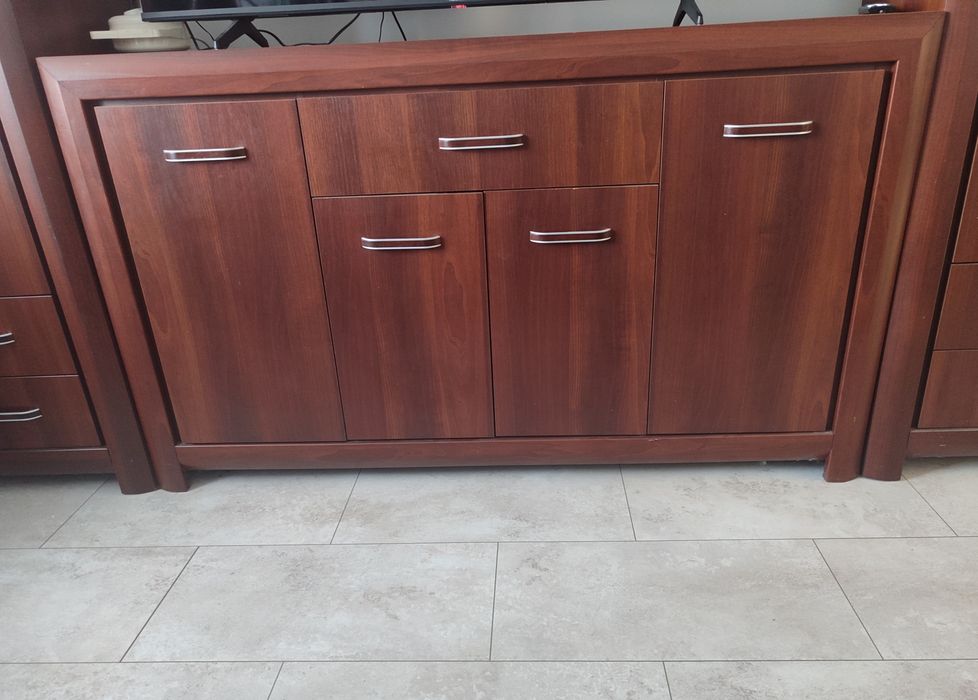 Zestaw trzyczęściowy mebli komoda witryna szafa