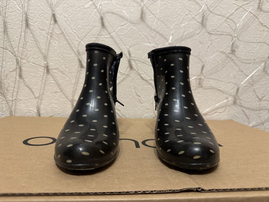 Продам жіночі прозорі чоботи