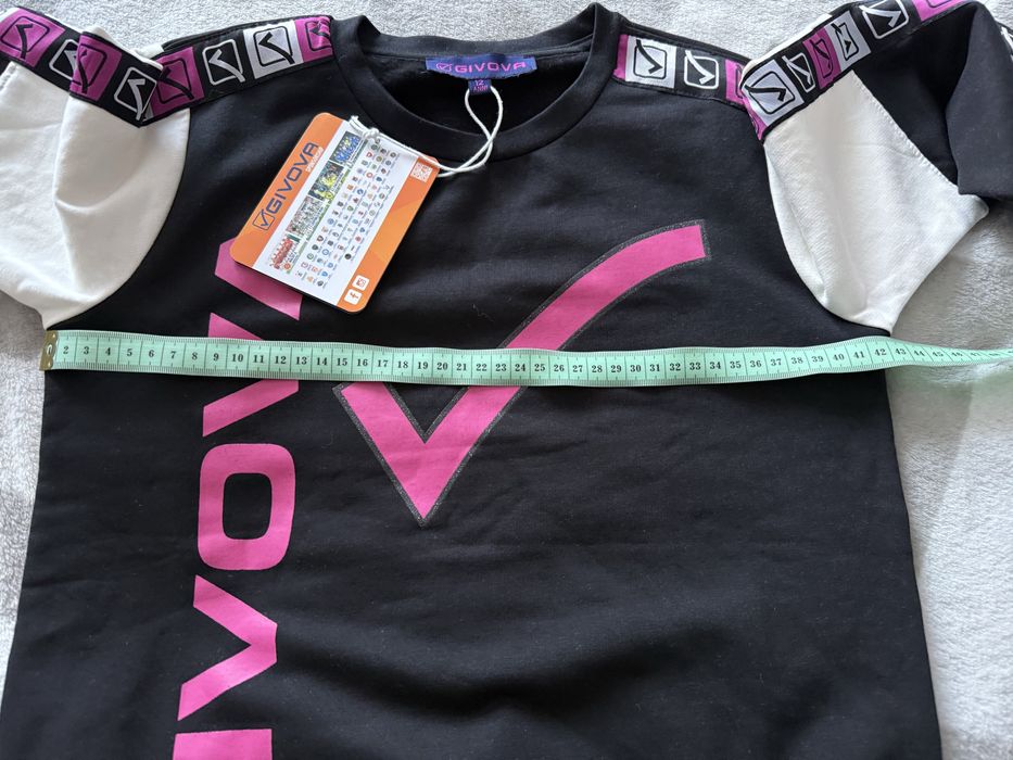 Спортивний костюм на дівчинку 152