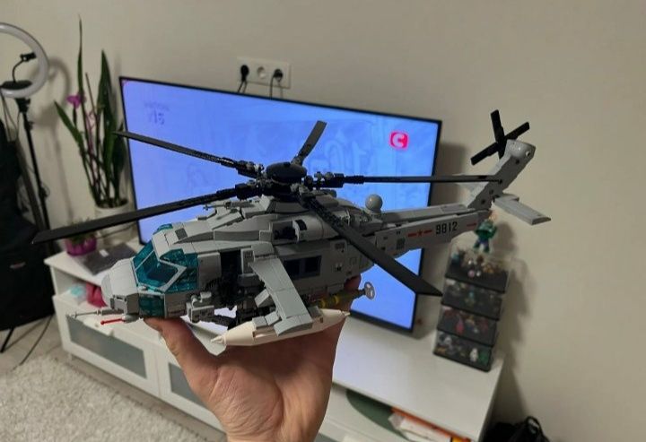 Детские конструкторы вертолёт спецназ полиция 935 шт Совместим с LEGO