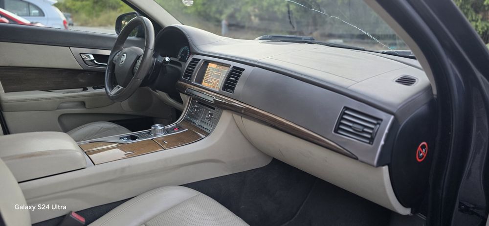 Jaguar XF 2.7d 207cv Luxury Premium 200 mil km