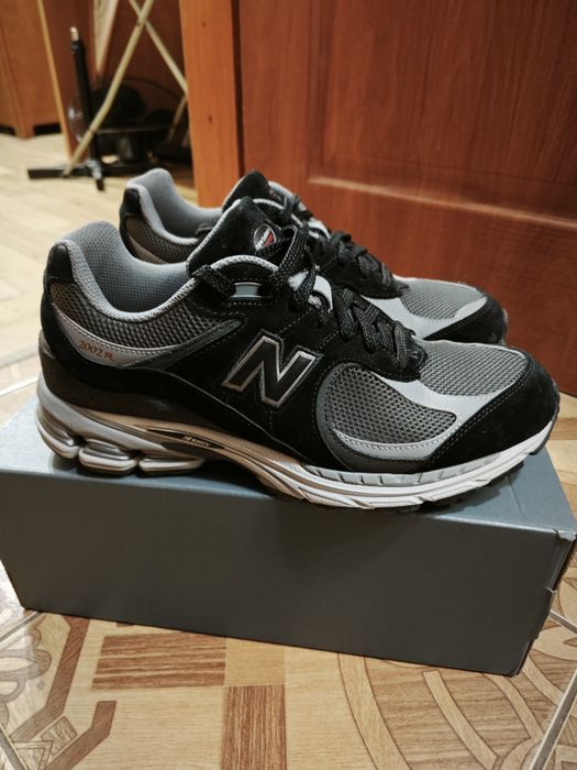 Кроссовки New Balance 2002r