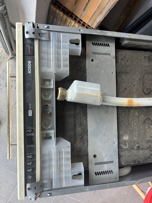 Sprzedam sprawną zmywarkę Bosch 45 cm do zabudowy