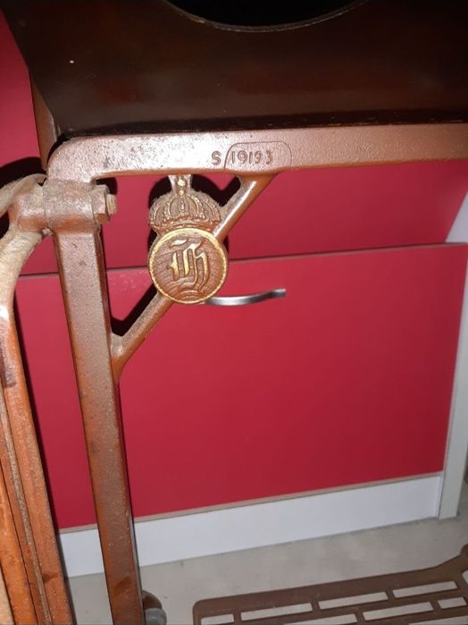 Mesa costura com tampo marmore