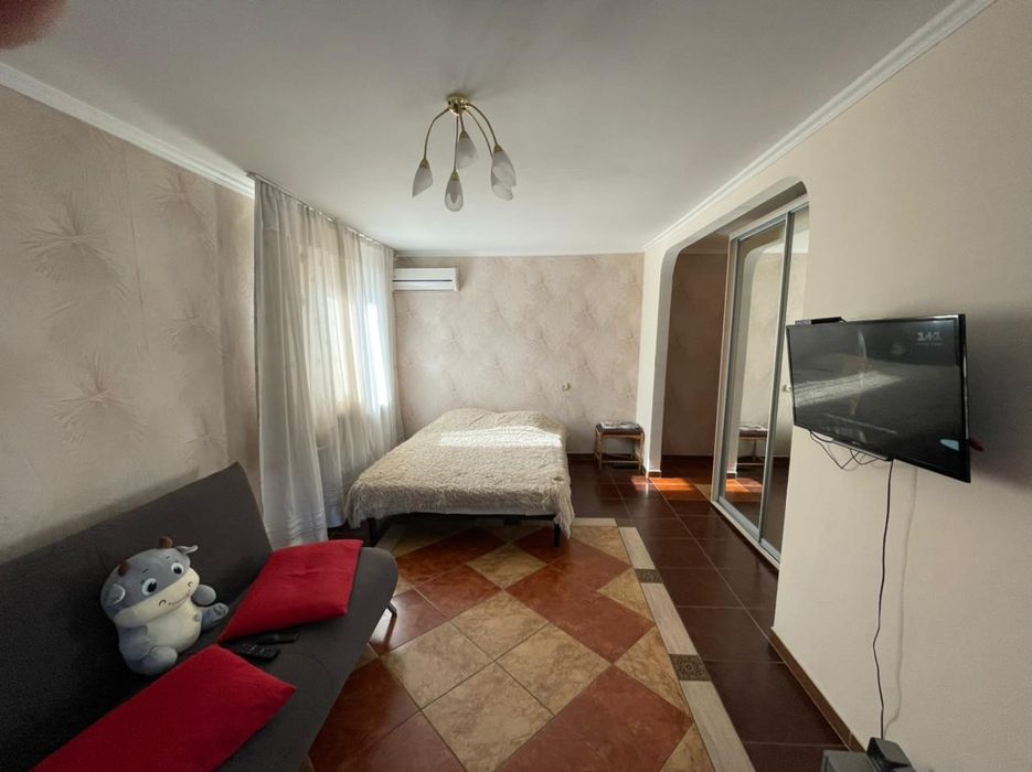 Квартира погодинно,подобово на наберіжній Сонячній 
Квартира подобово,