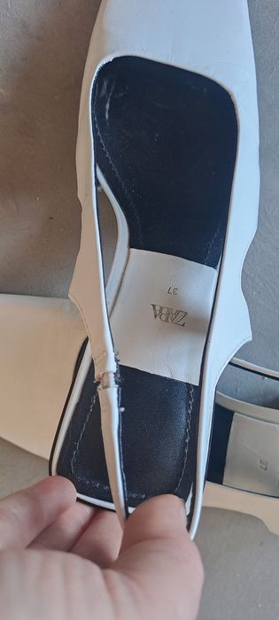 Buty na obcasie Zara