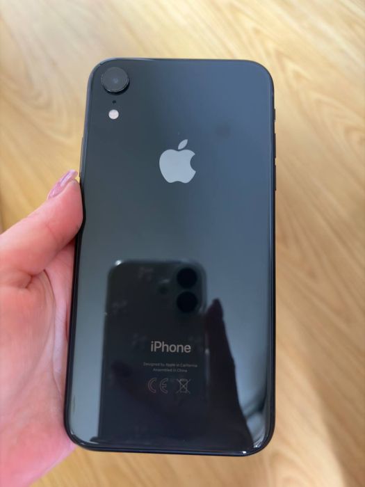 iPhone XR 64 ГБ