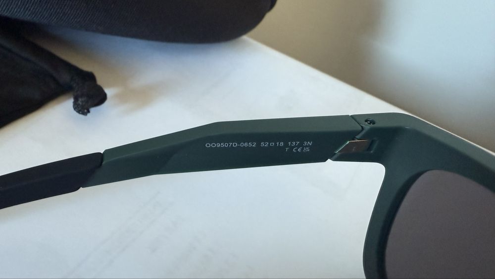 Okulary Oakley Shackle  Prizm  Gray - 100% oryginał