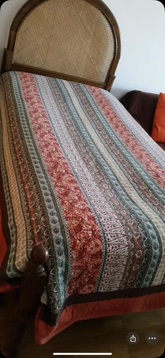 Cama com colchão