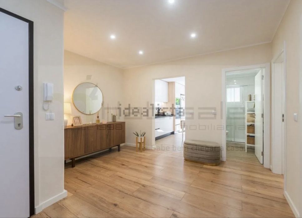 Apartamento T2 — Rua Eça de Queiroz, Estação de Agualva-Cacém, Sintra