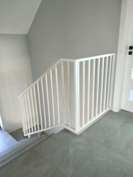 Balustrady wewnętrzne industrialne loft.