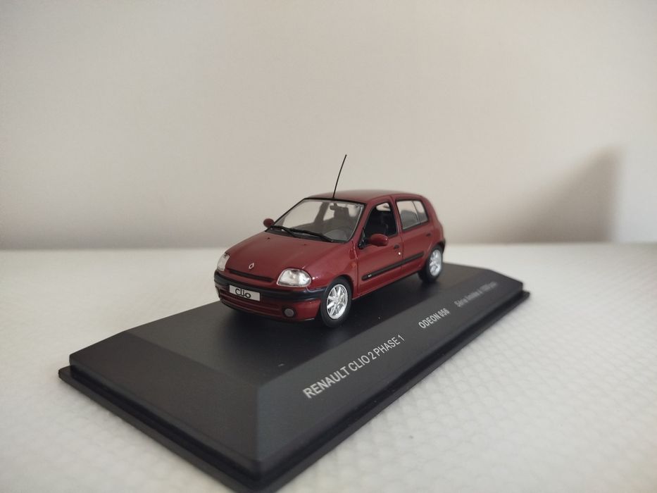 Miniatura Renault Clio II Edição Limitada 1/43 Nova
