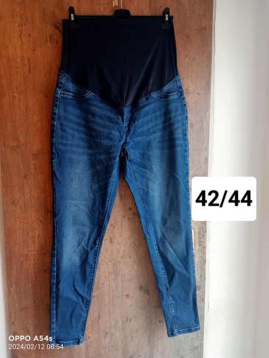 Odzież ciążowa i dla mam karmiących