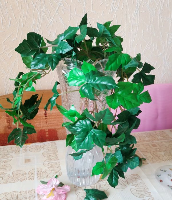 Искусственные цветы .