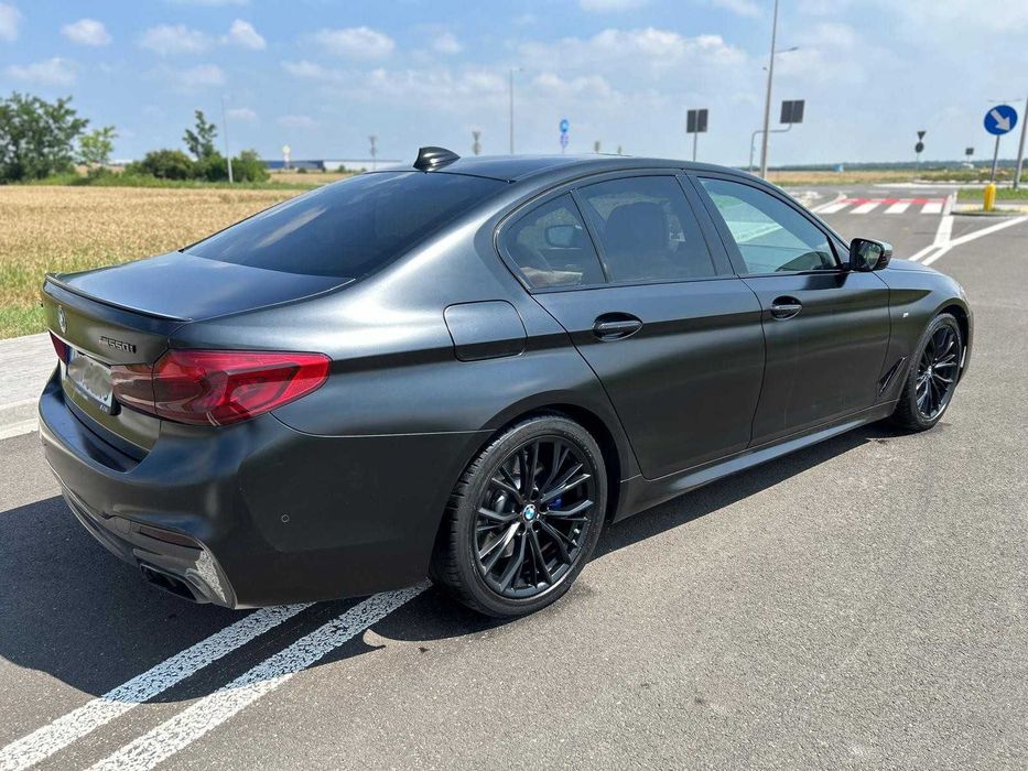 BMW Seria 5 M550i